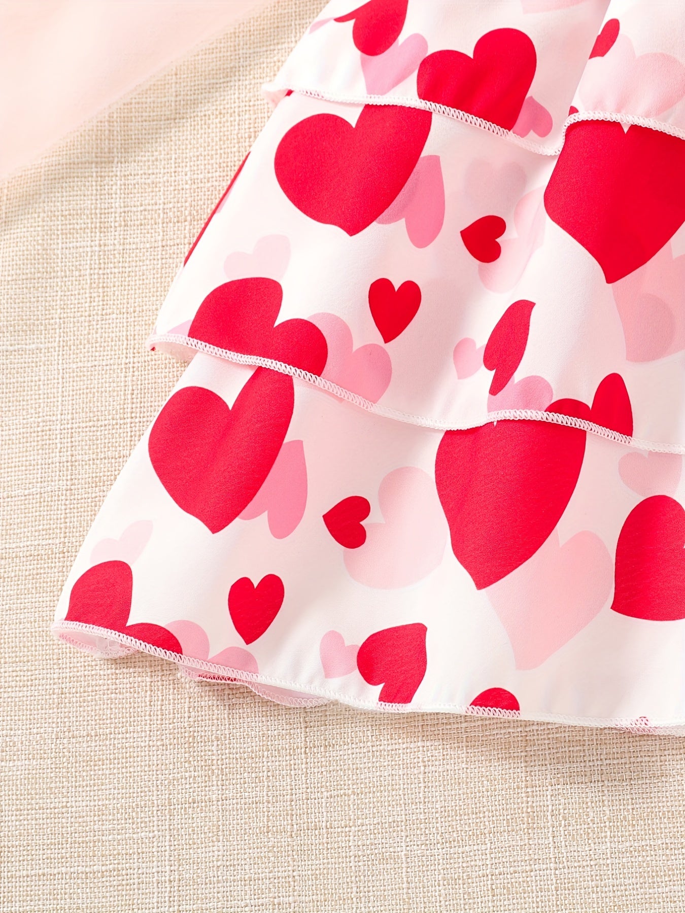 2pcs Toddler Girls Crisscross Halter Top & Heart Graphic Layered Hem Skirt Set Kids Summer Clothes